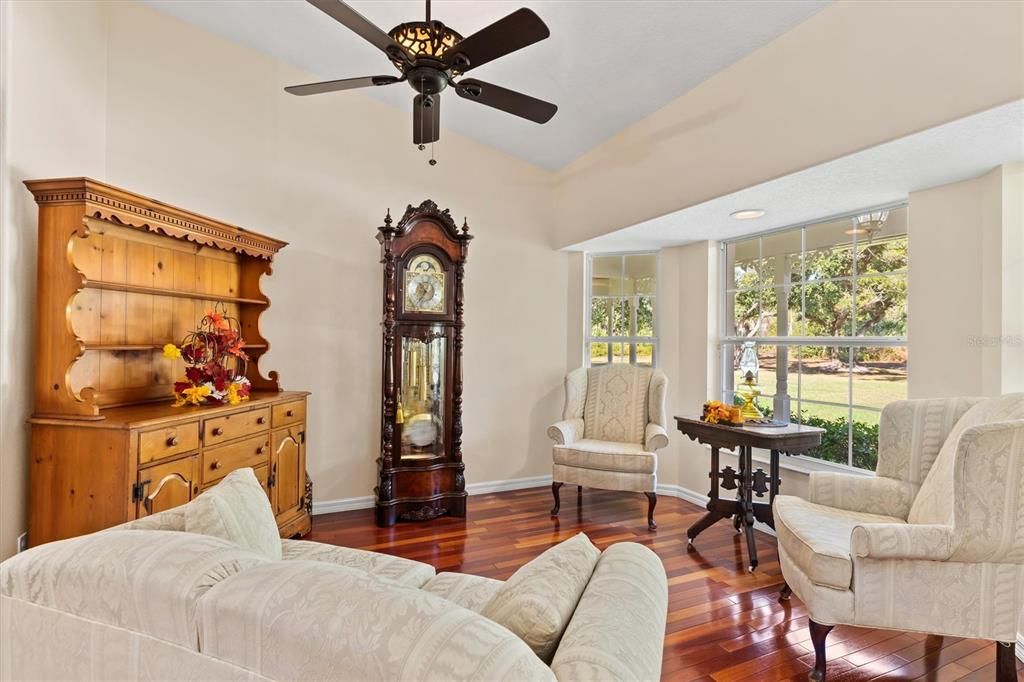 En Venta: $1,431,000 (4 camas, 4 baños, 2781 Pies cuadrados)