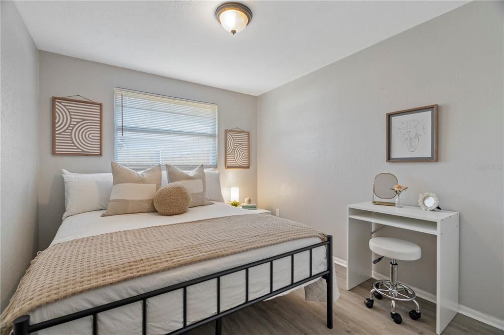 出租: $2,500 (4 贝兹, 2 浴室, 1577 平方英尺)