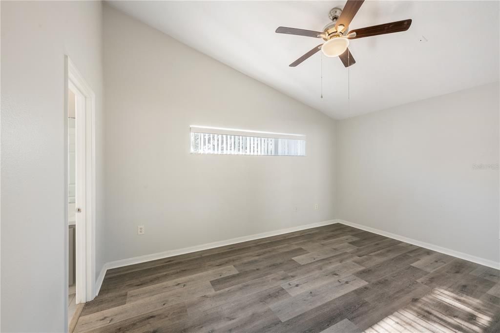 For Sale: $355,000 (3 beds, 2 baths, 1519 Square Feet)