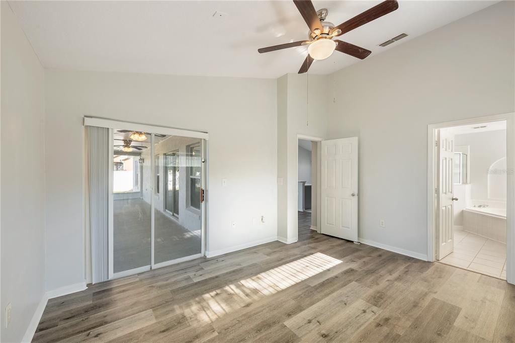 For Sale: $355,000 (3 beds, 2 baths, 1519 Square Feet)