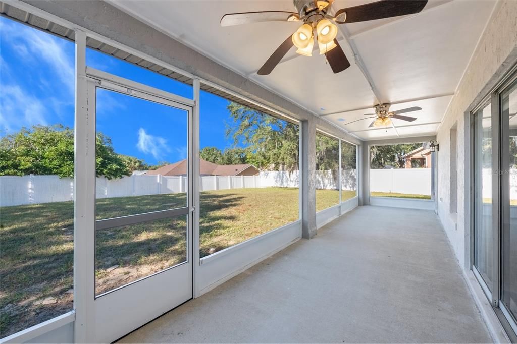 For Sale: $355,000 (3 beds, 2 baths, 1519 Square Feet)