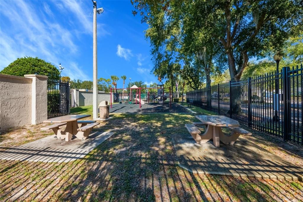 For Sale: $355,000 (3 beds, 2 baths, 1519 Square Feet)