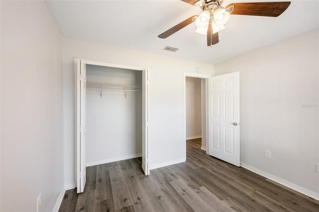 For Sale: $355,000 (3 beds, 2 baths, 1519 Square Feet)