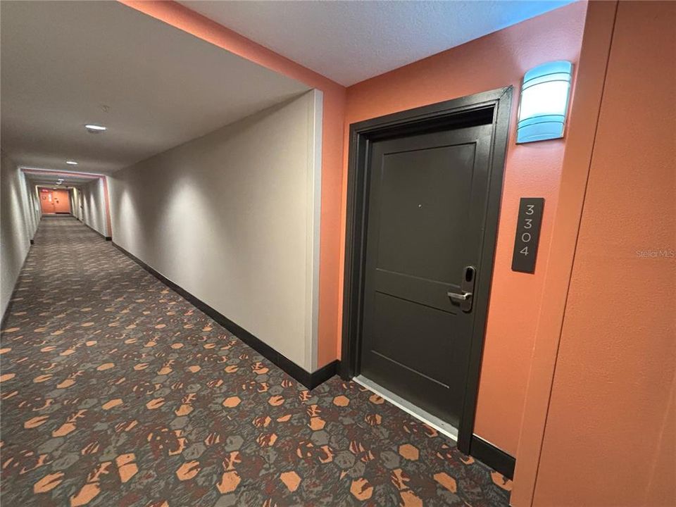 For Sale: $205,000 (2 beds, 2 baths, 1375 Square Feet)