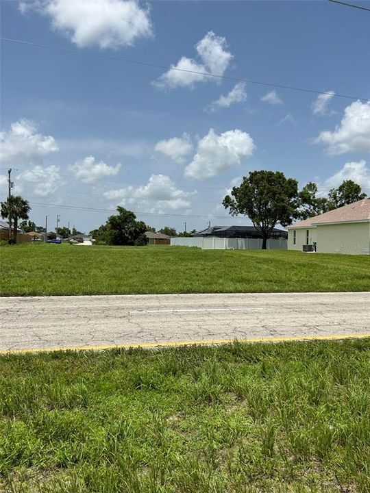 En Venta: $47,500 (0.24 acres)