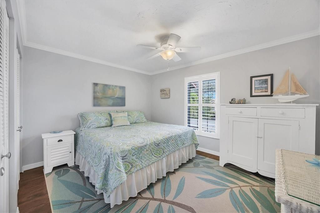 For Sale: $275,000 (2 beds, 2 baths, 1155 Square Feet)