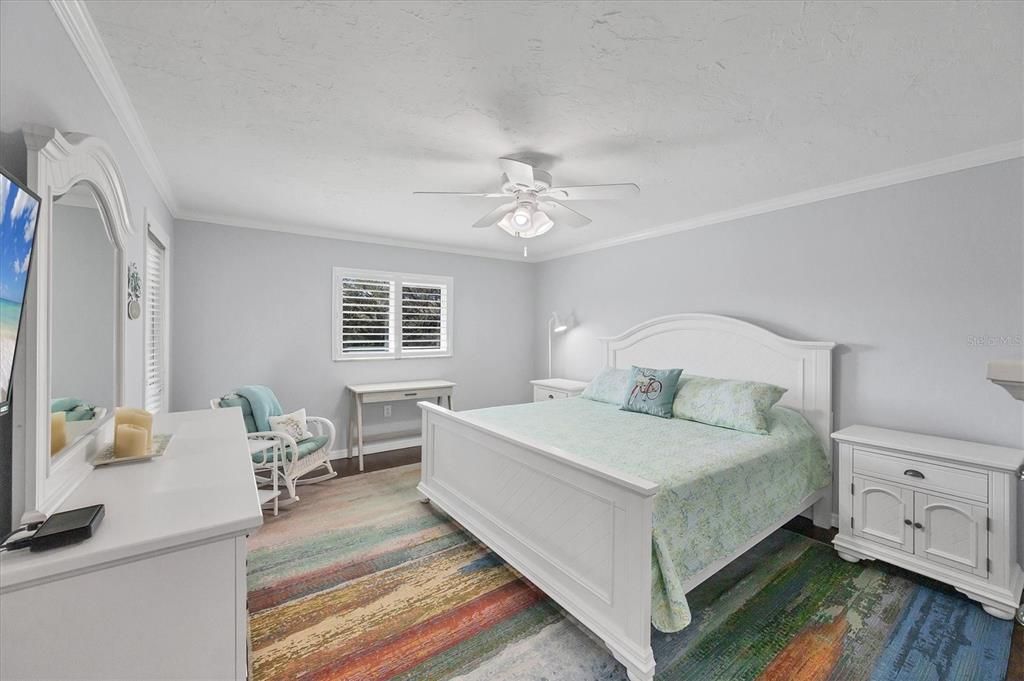 For Sale: $275,000 (2 beds, 2 baths, 1155 Square Feet)