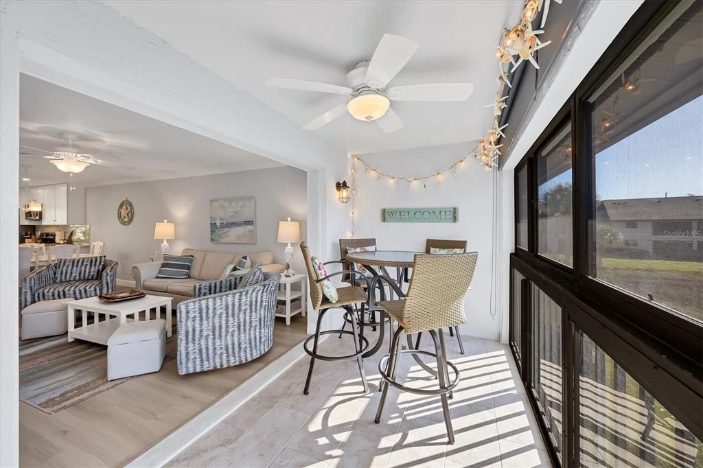 For Sale: $275,000 (2 beds, 2 baths, 1155 Square Feet)