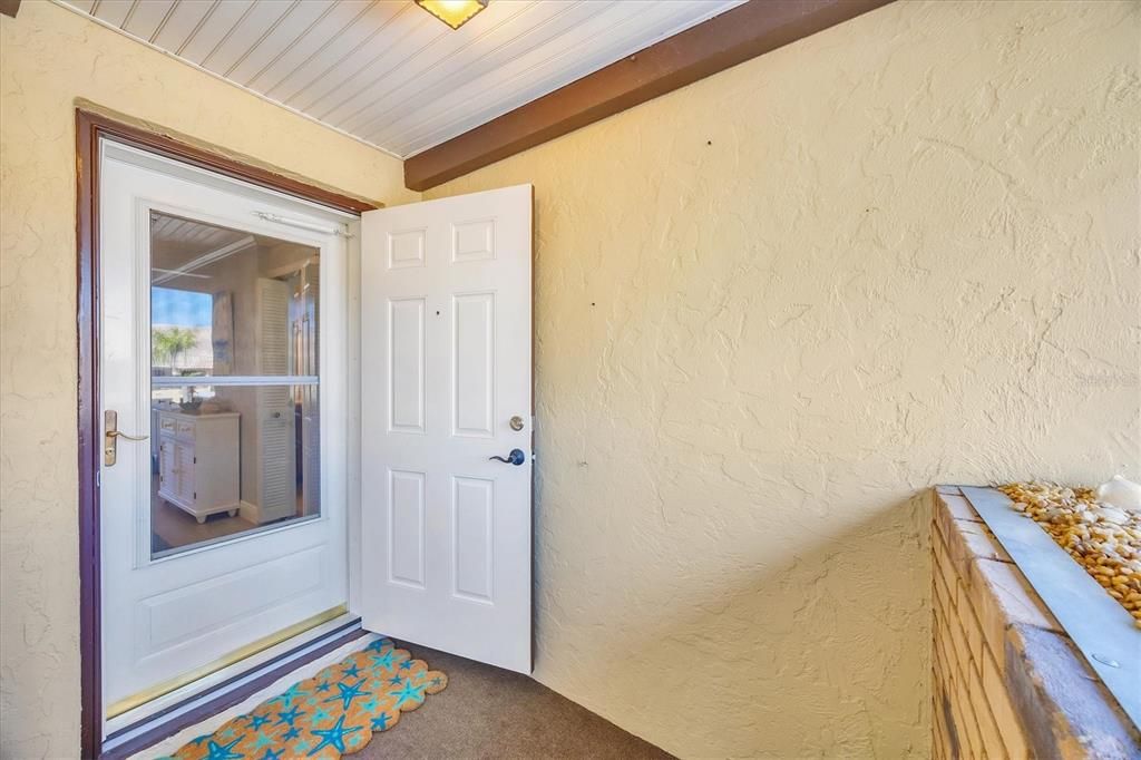 For Sale: $275,000 (2 beds, 2 baths, 1155 Square Feet)