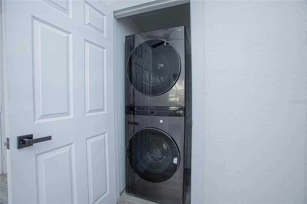 На продажу: $439,000 (5 спален, 3 ванн, 1752 Квадратных фут)