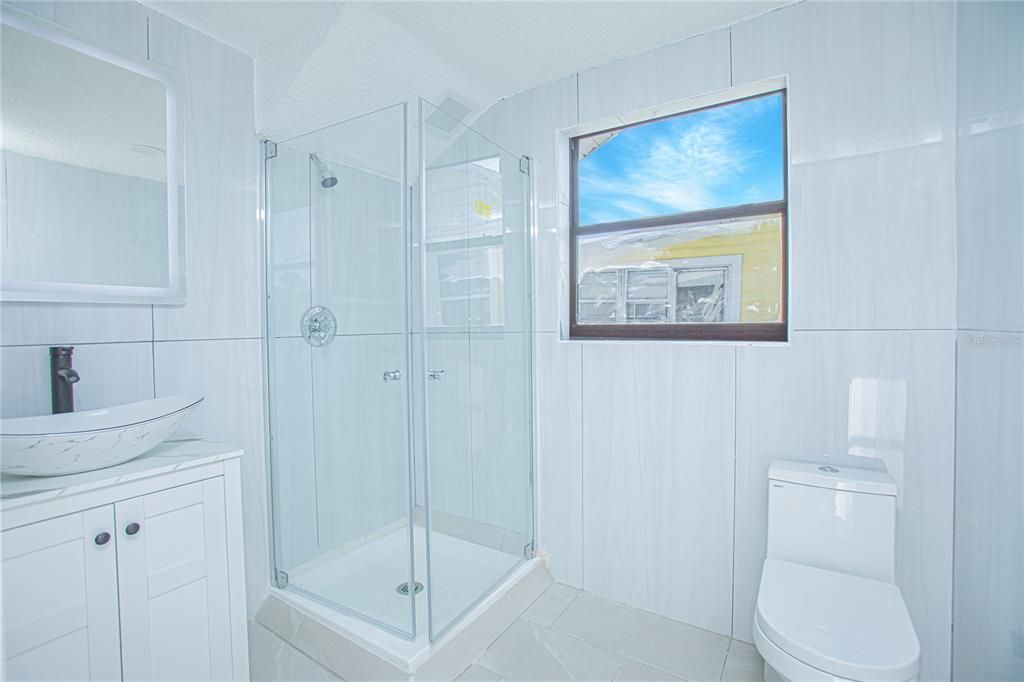 На продажу: $439,000 (5 спален, 3 ванн, 1752 Квадратных фут)