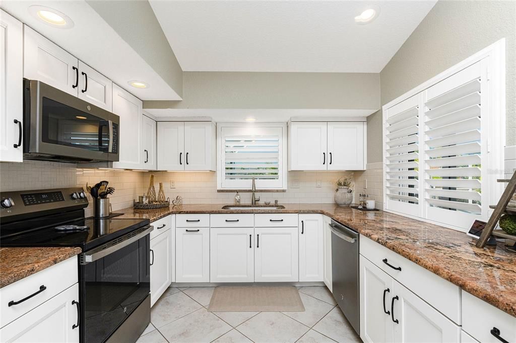 Active With Contract: $749,000 (3 beds, 2 baths, 1831 Square Feet)