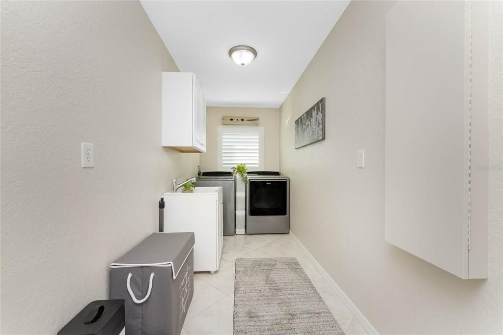 Active With Contract: $749,000 (3 beds, 2 baths, 1831 Square Feet)