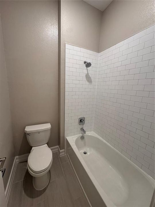 出租: $2,950 (4 贝兹, 3 浴室, 2652 平方英尺)