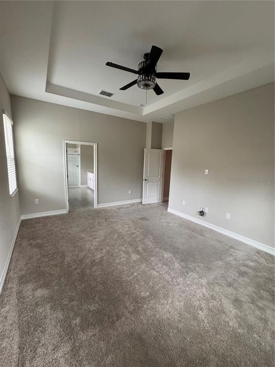 出租: $2,950 (4 贝兹, 3 浴室, 2652 平方英尺)