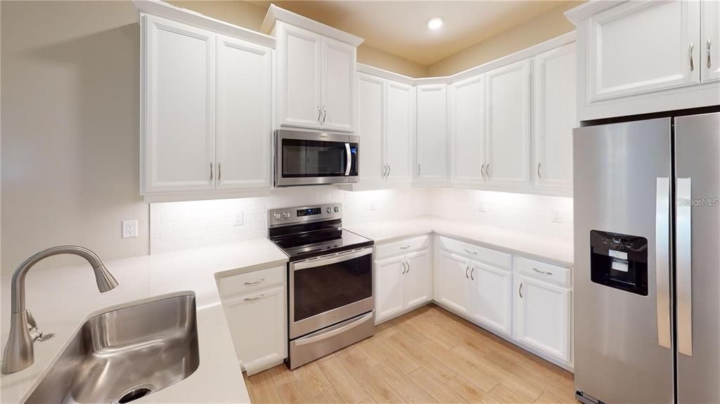 For Rent: $2,600 (2 beds, 2 baths, 1503 Square Feet)