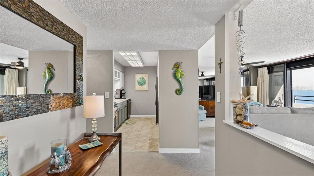 For Sale: $525,000 (2 beds, 2 baths, 1215 Square Feet)