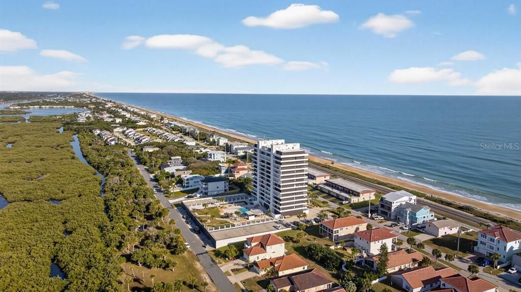 For Sale: $525,000 (2 beds, 2 baths, 1215 Square Feet)