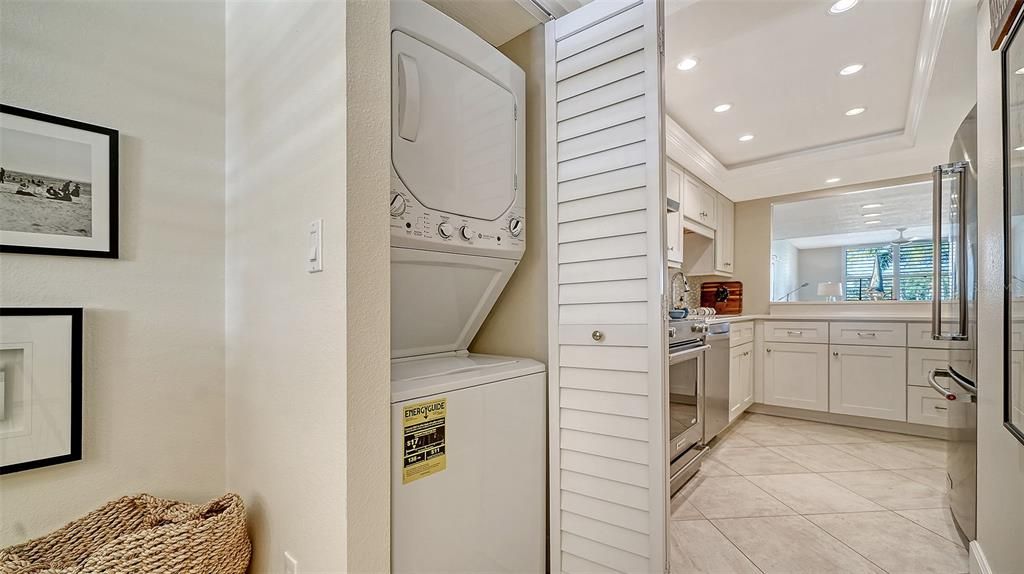 待售: $615,000 (2 贝兹, 2 浴室, 1303 平方英尺)