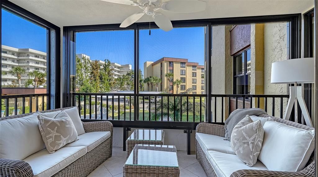 待售: $615,000 (2 贝兹, 2 浴室, 1303 平方英尺)