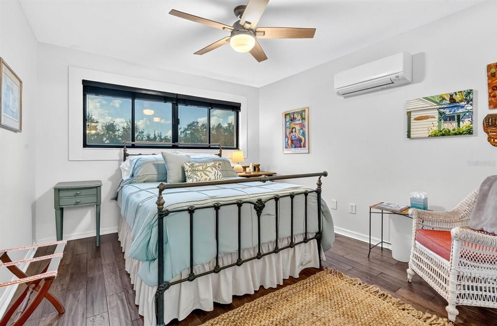 На продажу: $575,000 (3 спален, 2 ванн, 1734 Квадратных фут)