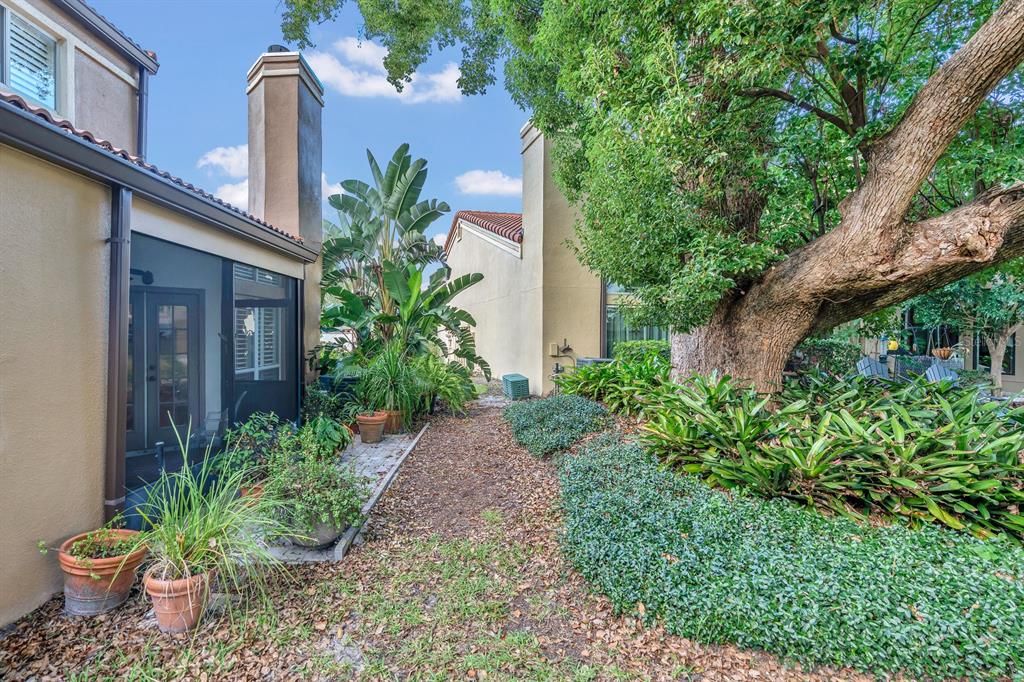 На продажу: $575,000 (3 спален, 2 ванн, 1734 Квадратных фут)