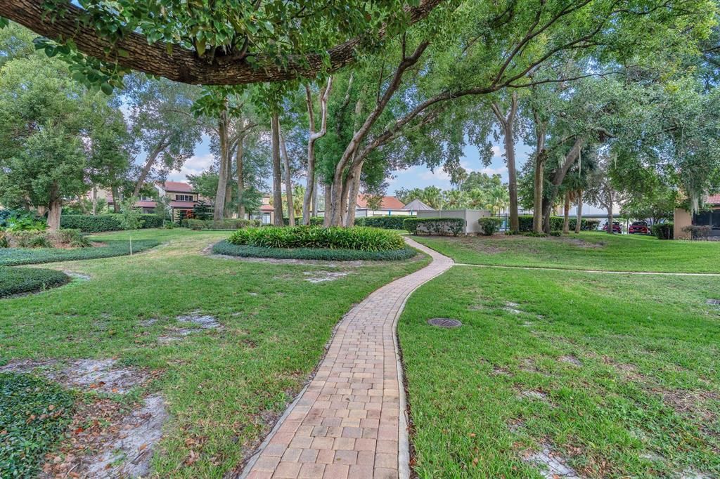 На продажу: $575,000 (3 спален, 2 ванн, 1734 Квадратных фут)