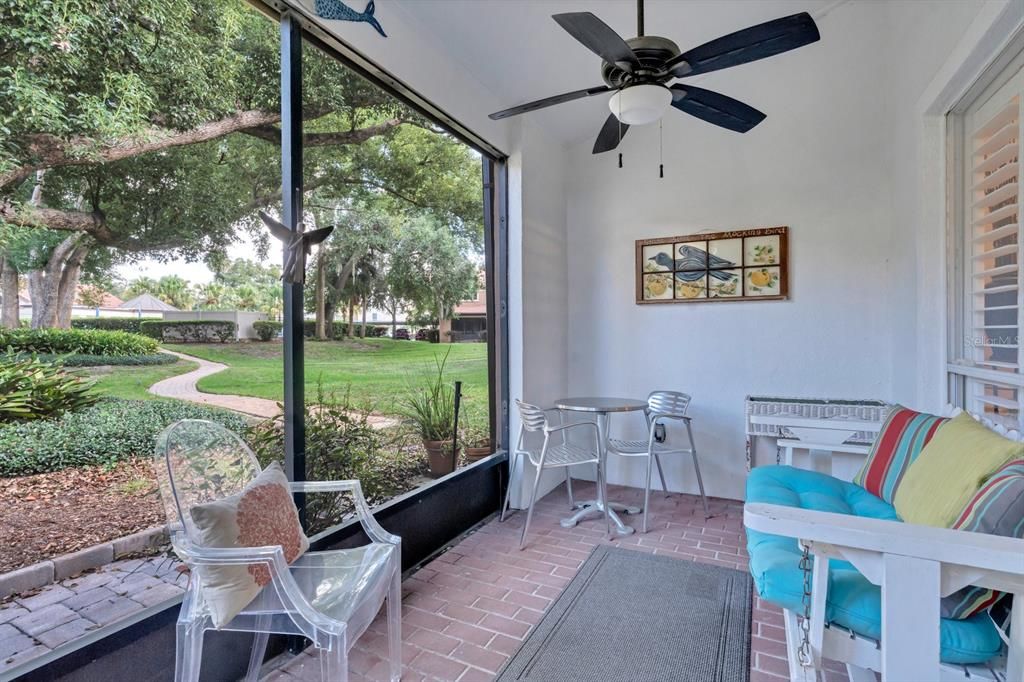 На продажу: $575,000 (3 спален, 2 ванн, 1734 Квадратных фут)