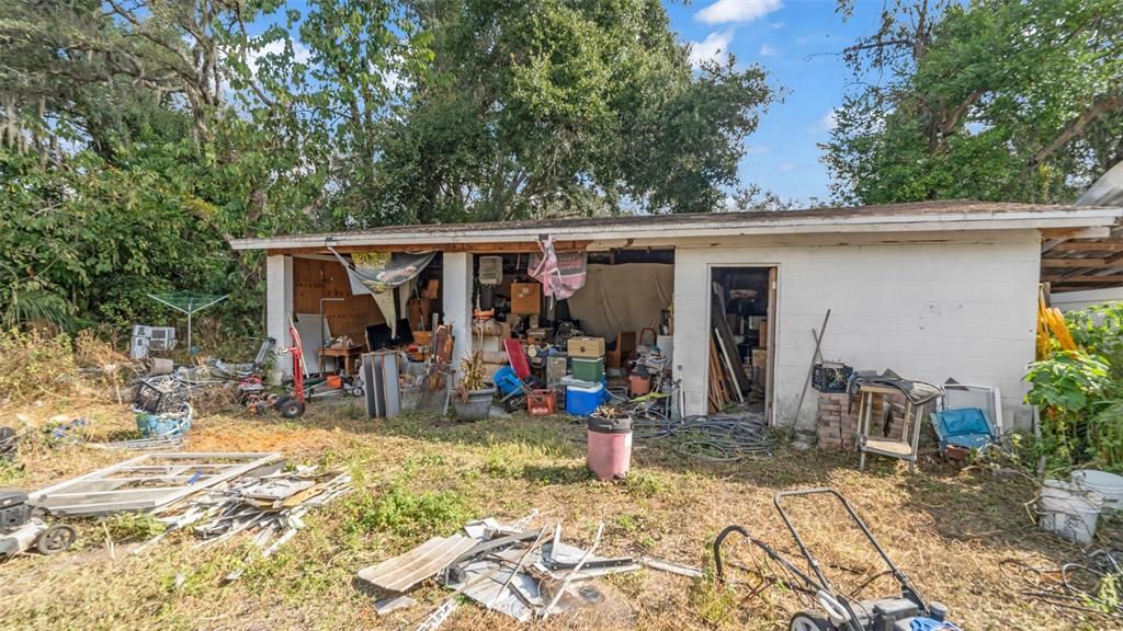 For Sale: $99,500 (2 beds, 1 baths, 672 Square Feet)