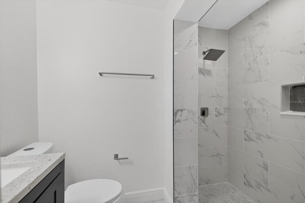 For Sale: $269,900 (3 beds, 2 baths, 1329 Square Feet)