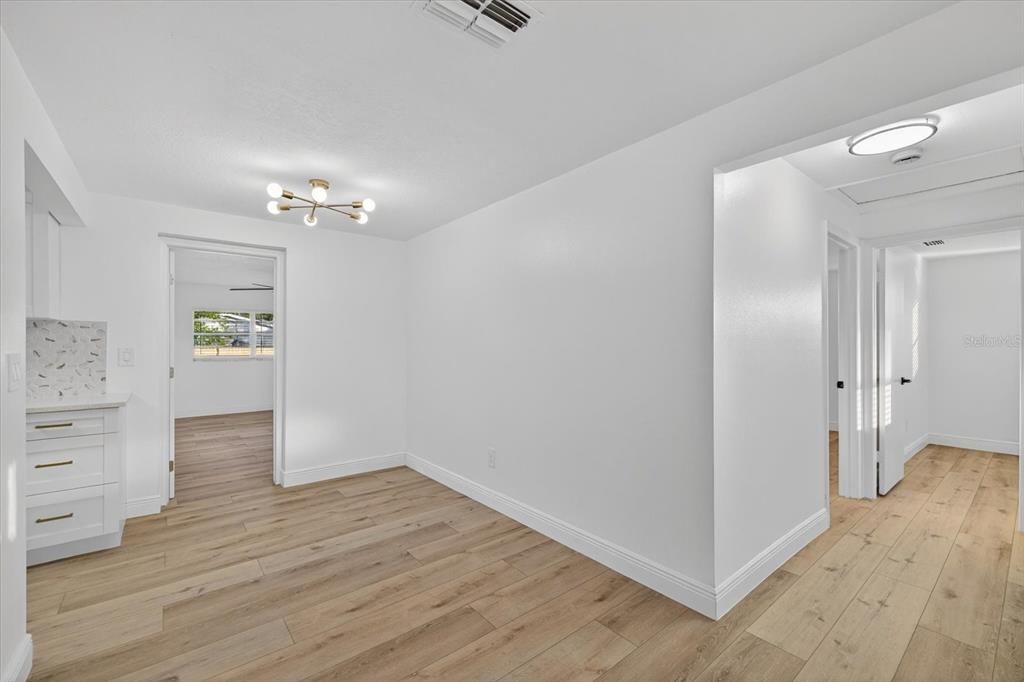 For Sale: $269,900 (3 beds, 2 baths, 1329 Square Feet)