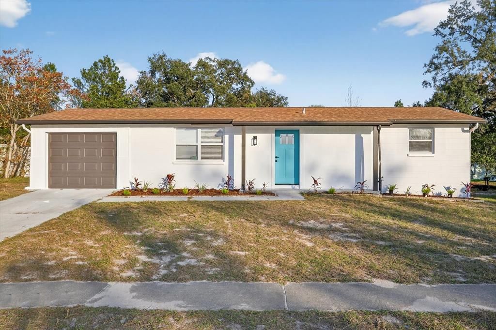 For Sale: $269,900 (3 beds, 2 baths, 1329 Square Feet)