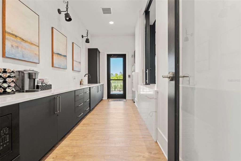 待售: $450,000 (3 贝兹, 2 浴室, 1758 平方英尺)