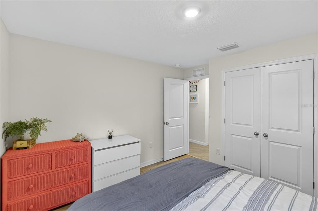 For Sale: $515,000 (5 beds, 3 baths, 2674 Square Feet)