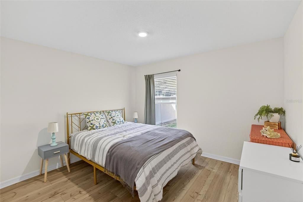 For Sale: $515,000 (5 beds, 3 baths, 2674 Square Feet)