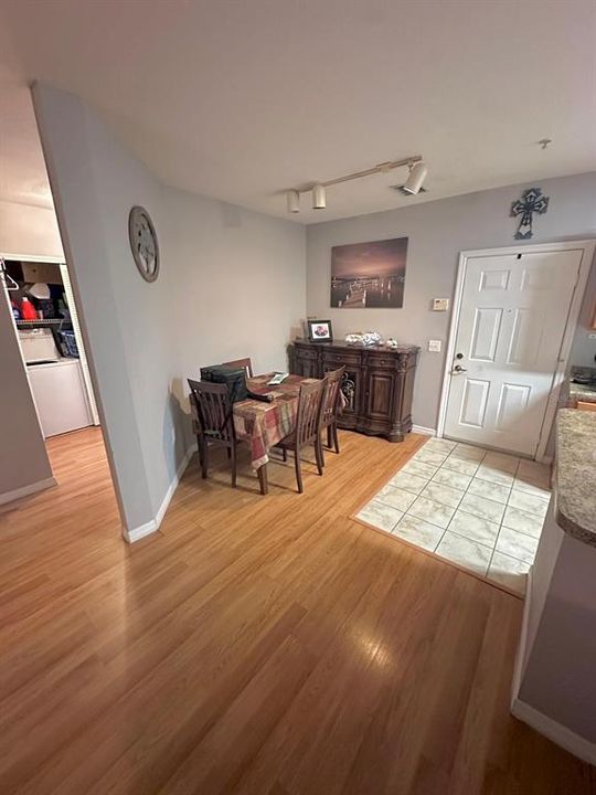 For Rent: $1,725 (2 beds, 2 baths, 1054 Square Feet)