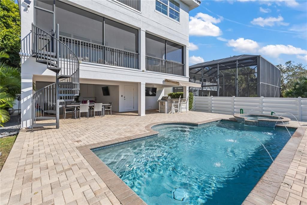 待售: $3,950,000 (5 贝兹, 5 浴室, 4190 平方英尺)