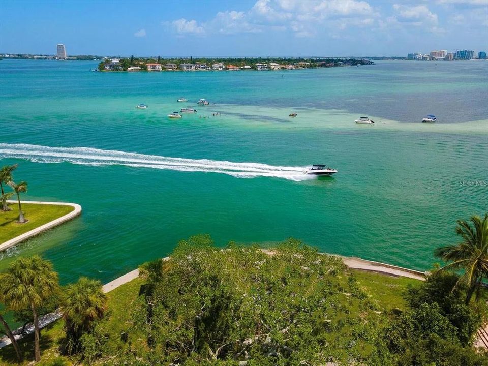 For Sale: $14,500,000 (5 beds, 6 baths, 4853 Square Feet)