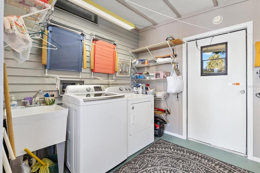 Activo con contrato: $199,000 (2 camas, 2 baños, 1008 Pies cuadrados)