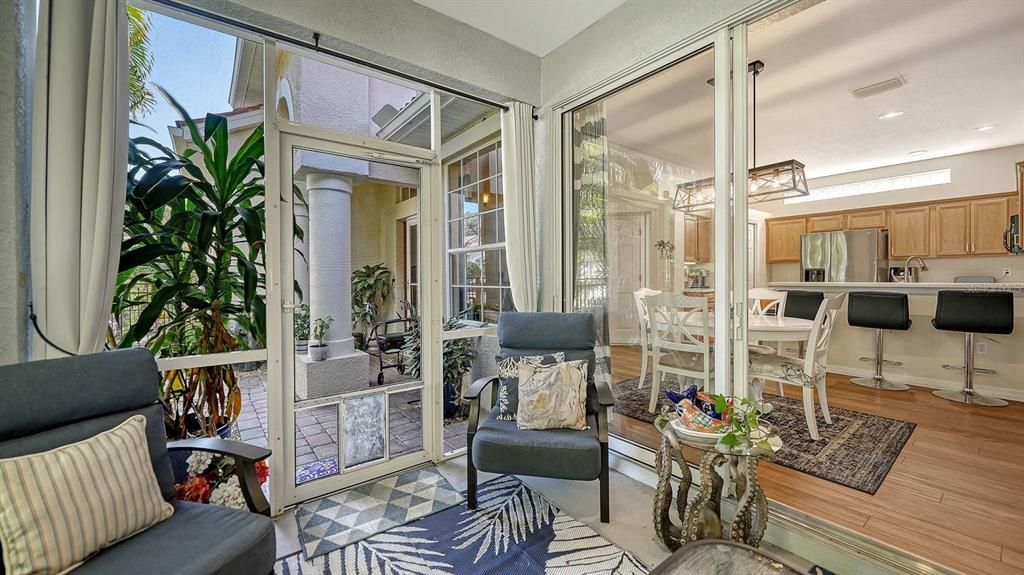 For Sale: $369,000 (2 beds, 2 baths, 1464 Square Feet)