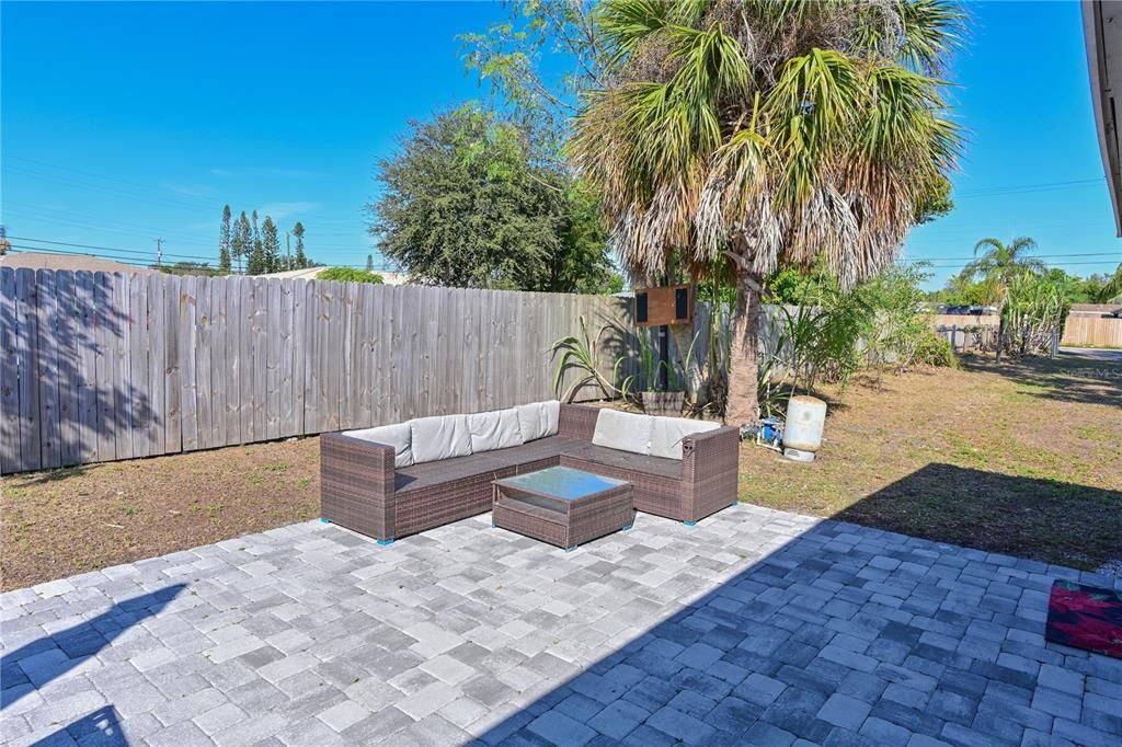 На продажу: $329,000 (2 спален, 2 ванн, 988 Квадратных фут)