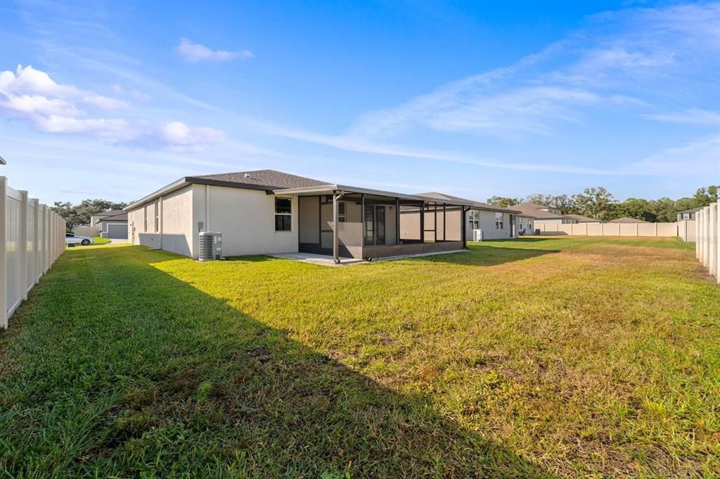 For Sale: $349,999 (3 beds, 2 baths, 1679 Square Feet)