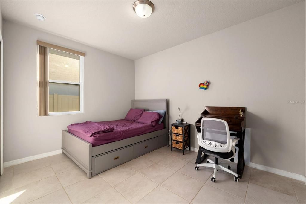 For Sale: $349,999 (3 beds, 2 baths, 1679 Square Feet)