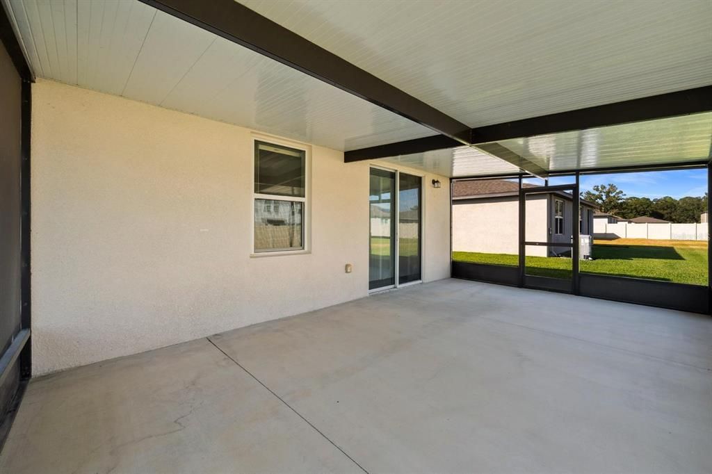 For Sale: $349,999 (3 beds, 2 baths, 1679 Square Feet)