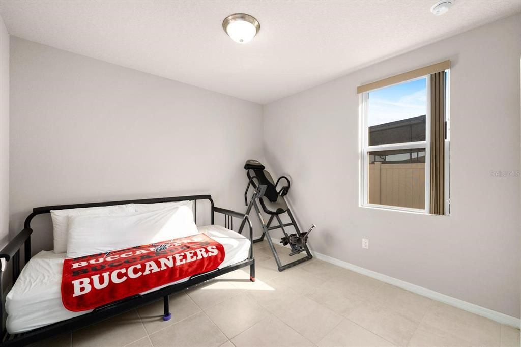 For Sale: $349,999 (3 beds, 2 baths, 1679 Square Feet)