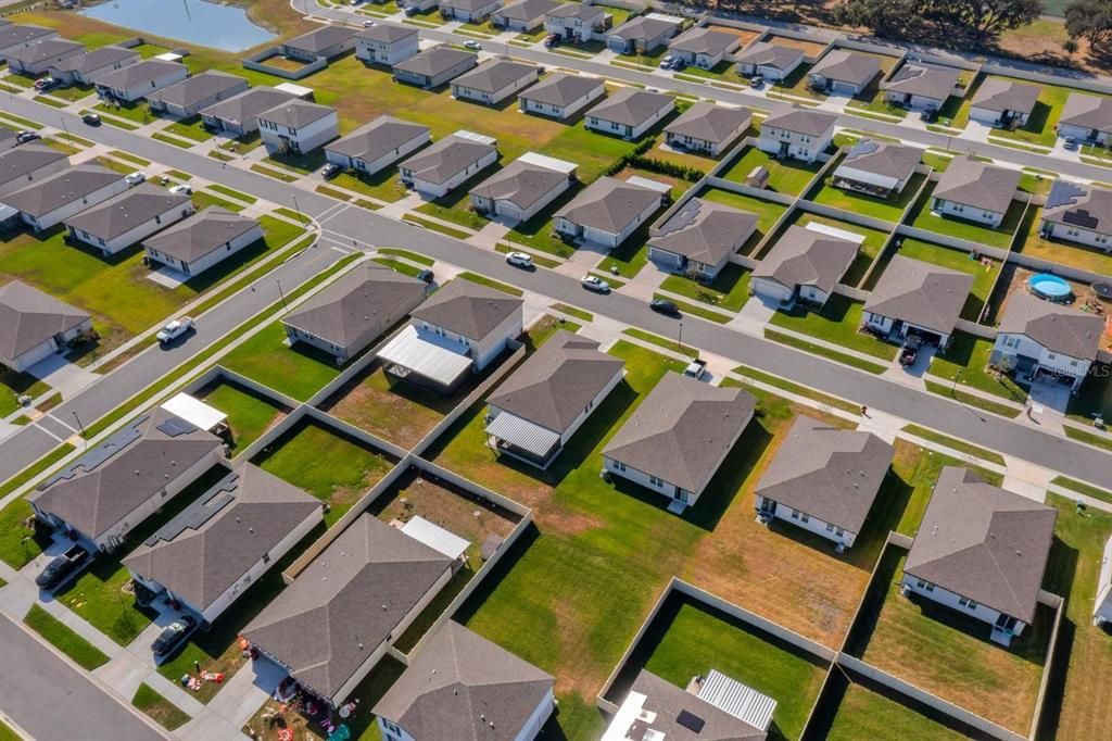 For Sale: $349,999 (3 beds, 2 baths, 1679 Square Feet)