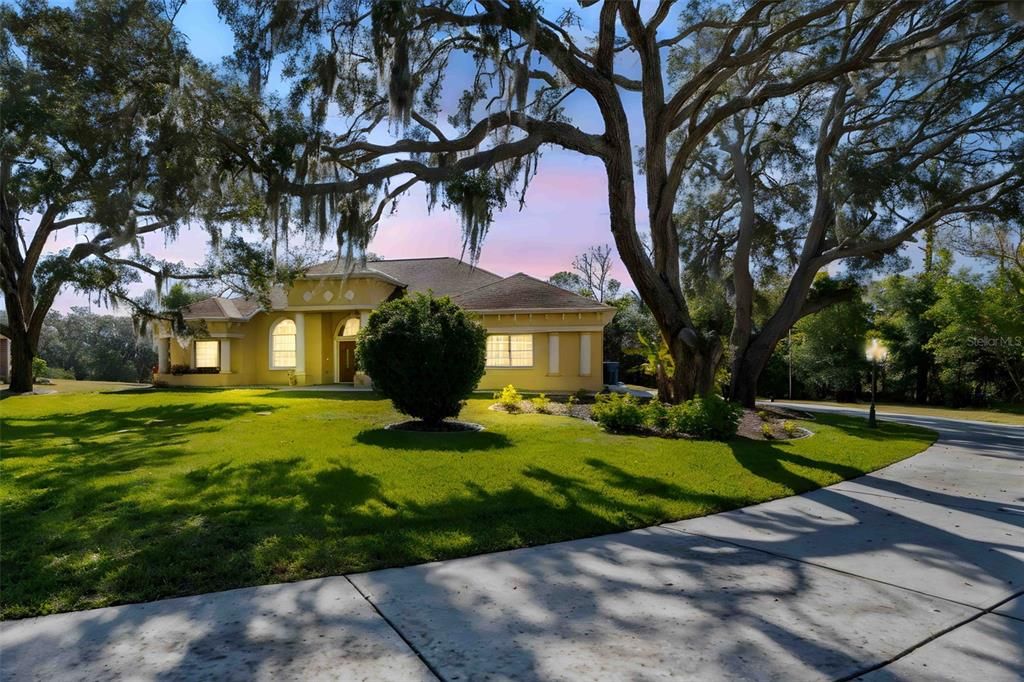 待售: $450,000 (4 贝兹, 2 浴室, 2412 平方英尺)