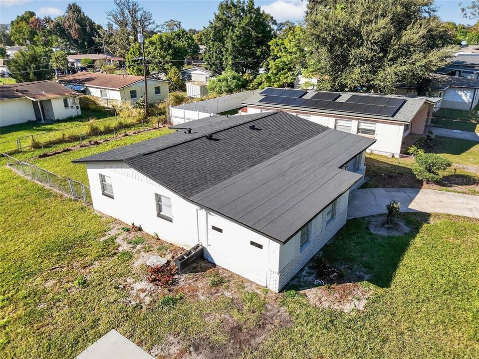 Active With Contract: $310,000 (3 beds, 2 baths, 1088 Square Feet)