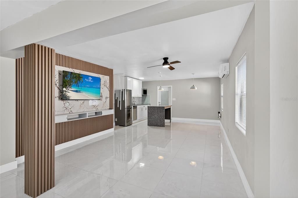 Active With Contract: $310,000 (3 beds, 2 baths, 1088 Square Feet)