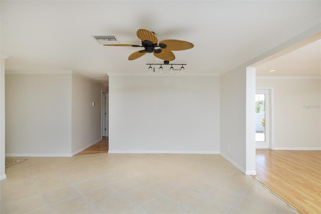 En Venta: $750,000 (3 camas, 2 baños, 1515 Pies cuadrados)